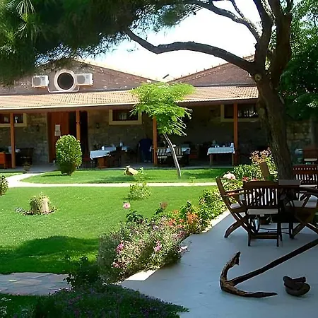 Armagrandi Bozcaada-special Category Hotel 3*